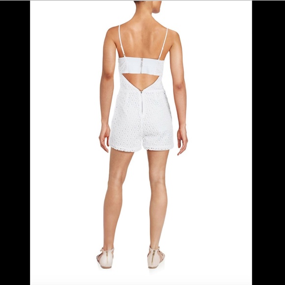 NWT GUESS White Eyelet Sleeveless Cut Out Back Romper 6 - Picture 7 of 17